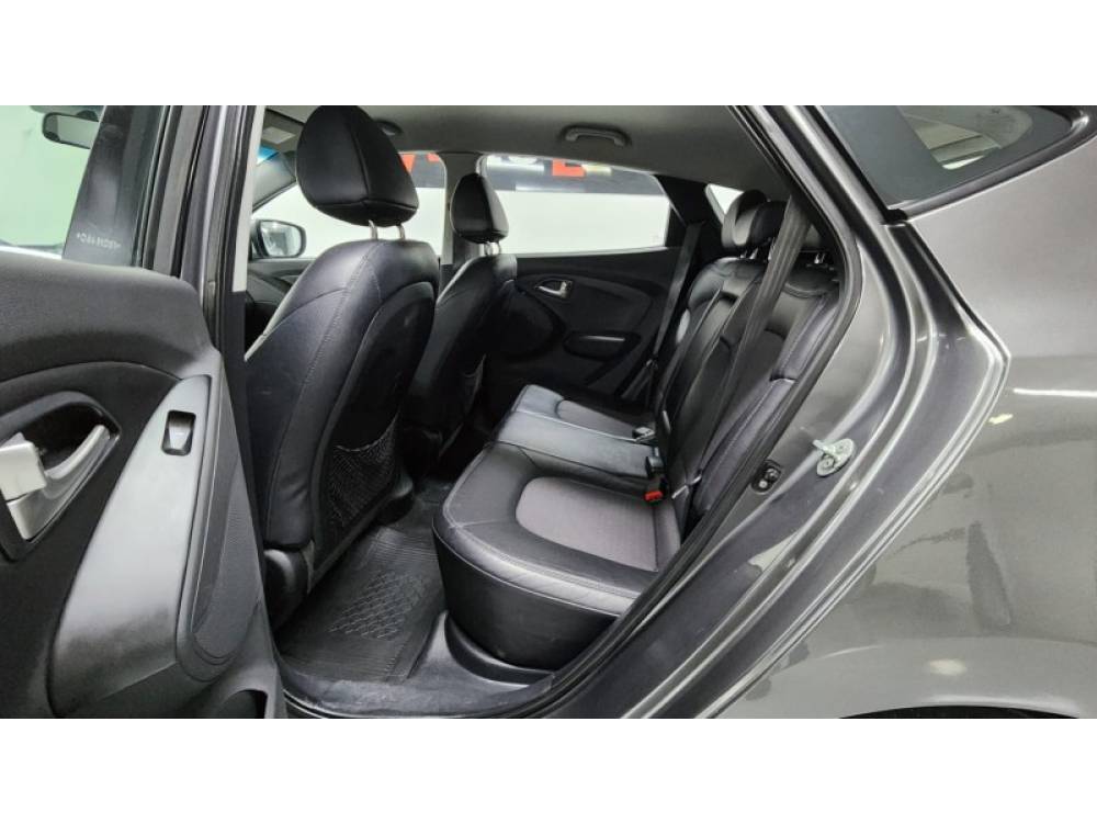 HYUNDAI - IX35 - 2015/2015 - Cinza - R$ 75.999,00