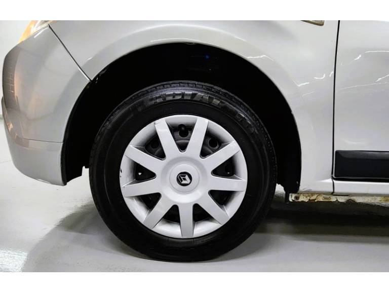 RENAULT - SANDERO - 2011/2011 - Prata - R$ 32.999,00