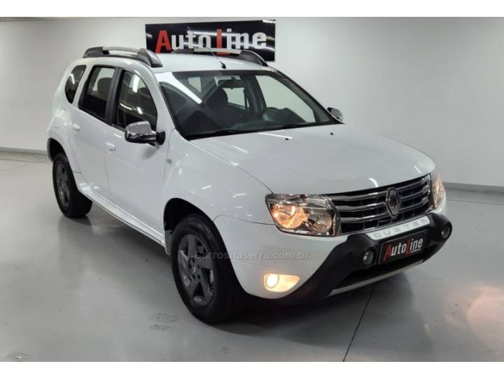 RENAULT - DUSTER - 2015/2015 - Branca - R$ 59.900,00