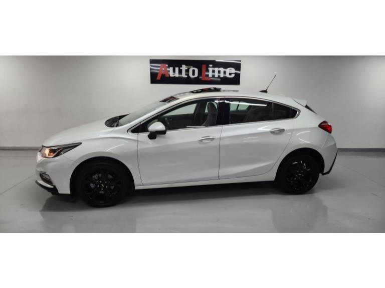 CHEVROLET - CRUZE - 2017/2017 - Branca - R$ 96.990,00