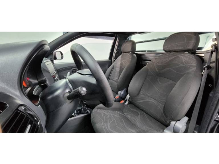 FIAT - STRADA - 2018/2018 - Preta - R$ 57.900,00