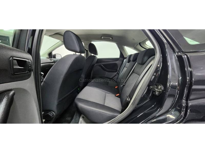 FORD - FOCUS - 2011/2011 - Prata - R$ 40.900,00