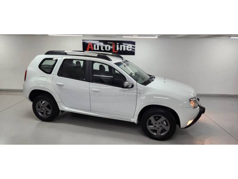 RENAULT - DUSTER - 2015/2015 - Branca - R$ 59.900,00