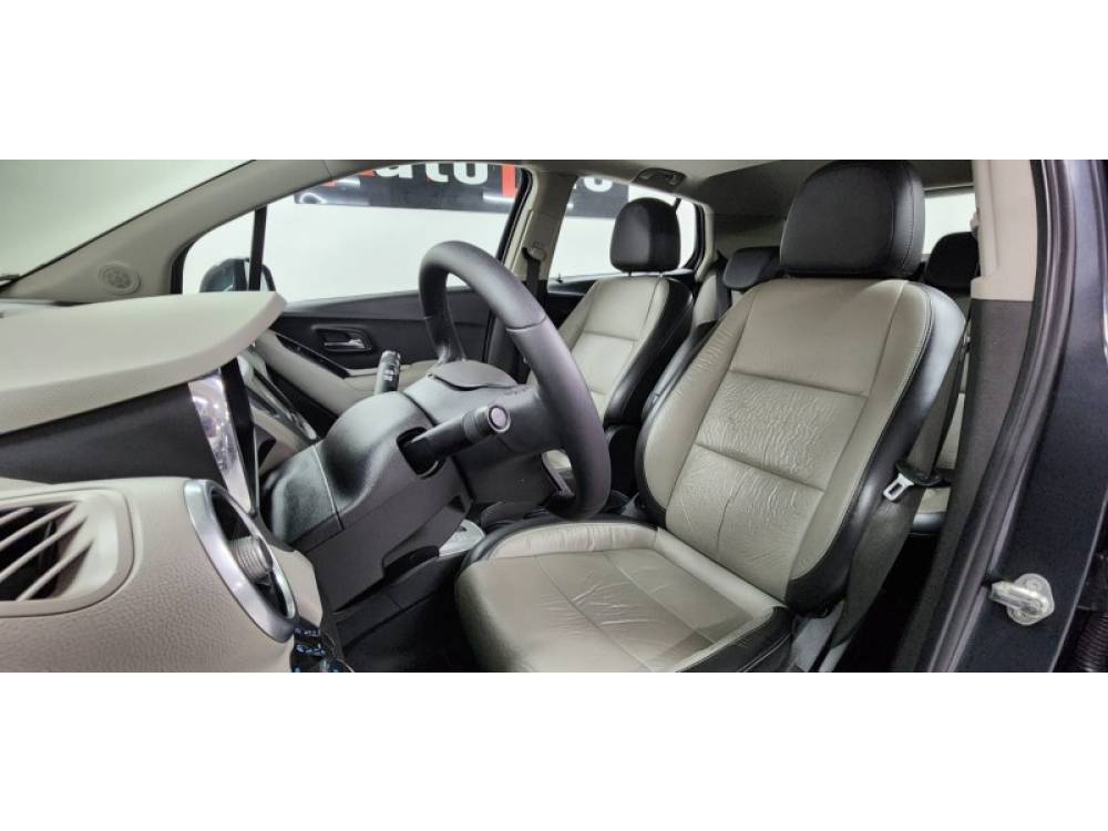 CHEVROLET - TRACKER - 2015/2015 - Cinza - R$ 68.990,00