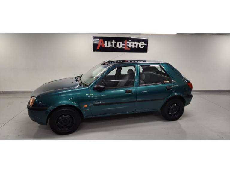 FORD - FIESTA - 2000/2009 - Verde - R$ 18.990,00