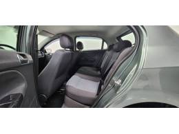 VOLKSWAGEN - GOL - 2011/2011 - Prata - R$ 38.900,00