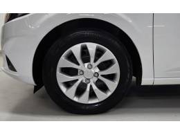 CHEVROLET - ONIX - 2017/2017 - Branca - R$ 59.900,00