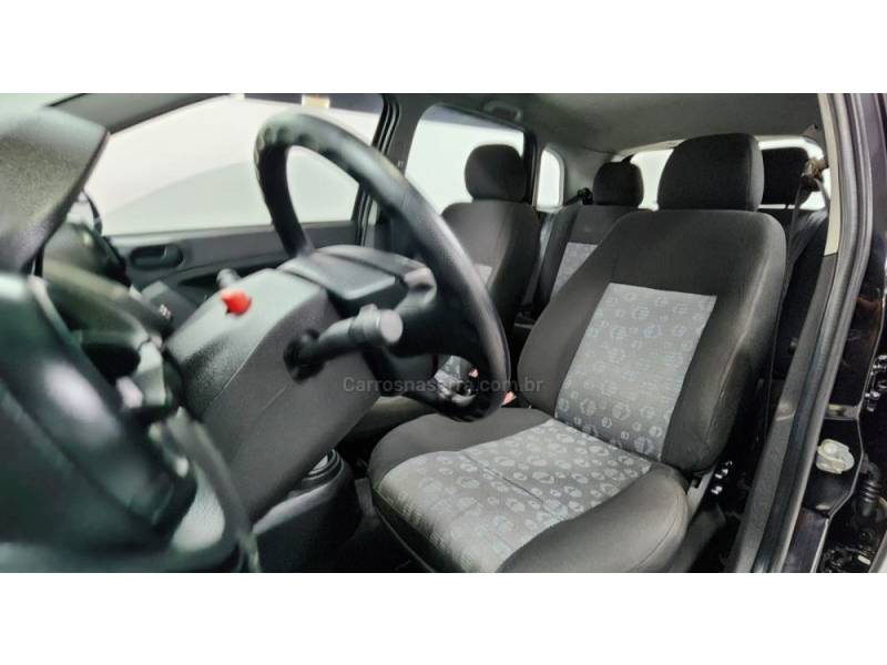 FORD - FIESTA - 2014/2014 - Preta - R$ 35.900,00