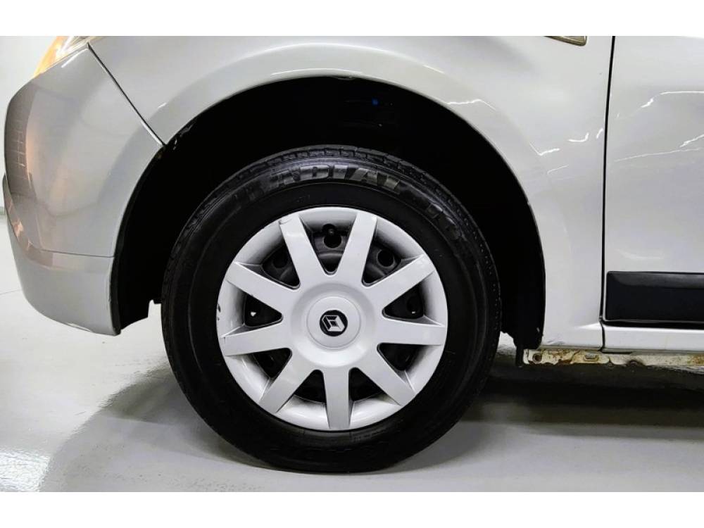 RENAULT - SANDERO - 2011/2011 - Prata - R$ 33.900,00