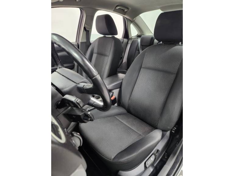 FORD - FOCUS - 2013/2013 - Prata - R$ 46.900,00