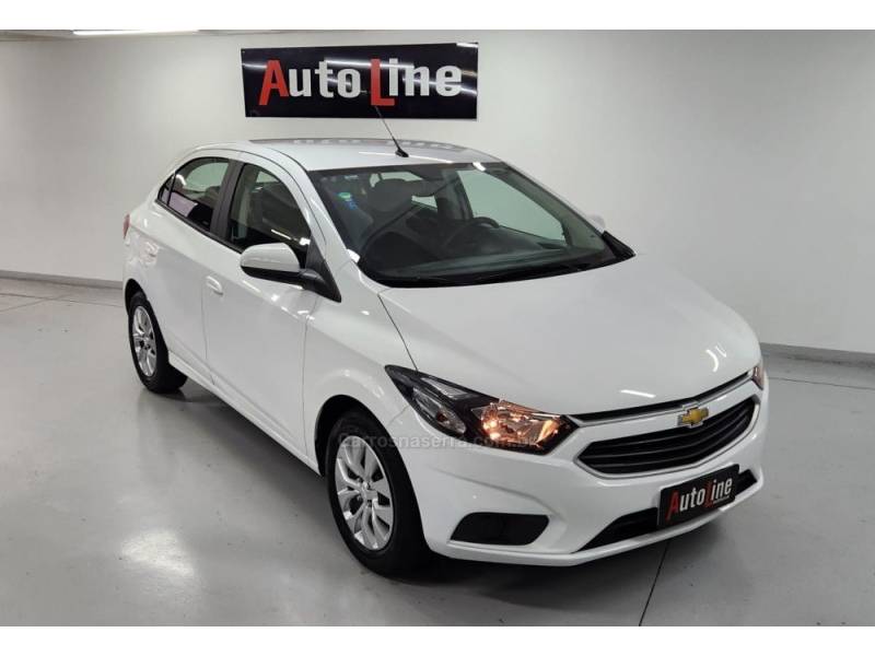 CHEVROLET - ONIX - 2017/2017 - Branca - R$ 59.900,00