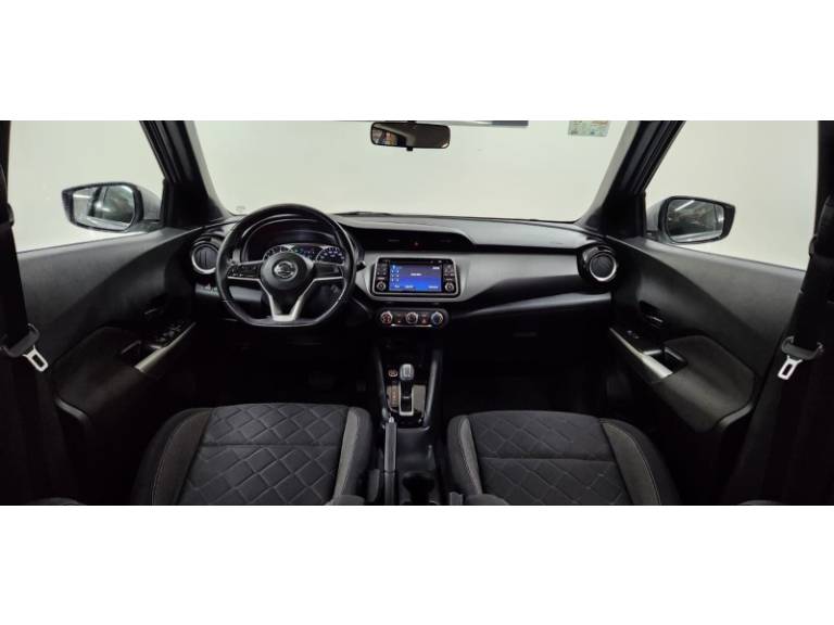 NISSAN - KICKS - 2018/2018 - Prata - R$ 84.990,00