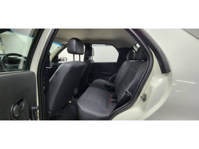 FIAT - PALIO - 2010/2010 - Branca - R$ 29.900,00