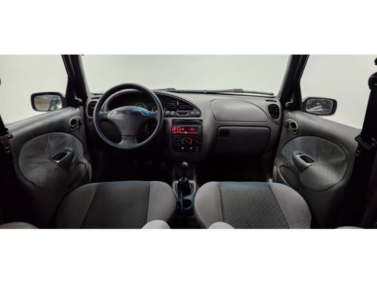 FORD - FIESTA - 2000/2009 - Verde - R$ 18.990,00
