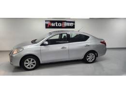 NISSAN - VERSA - 2013/2013 - Prata - R$ 44.900,00