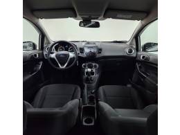 FORD - FIESTA - 2017/2017 - Prata - R$ 55.900,00