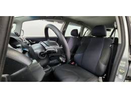 HONDA - FIT - 2011/2011 - Prata - R$ 45.900,00