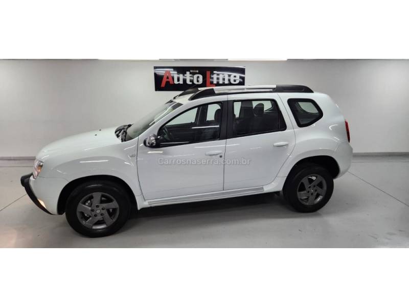 RENAULT - DUSTER - 2015/2015 - Branca - R$ 59.900,00