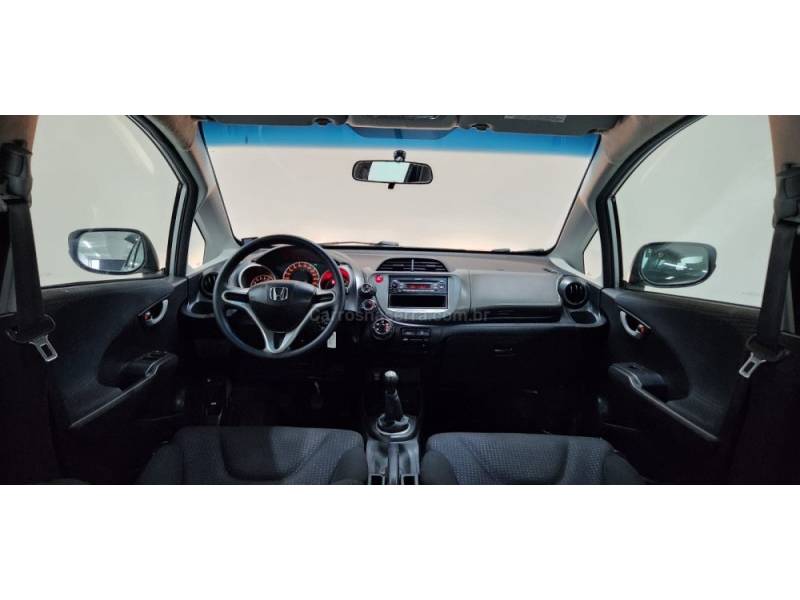 HONDA - FIT - 2011/2011 - Prata - R$ 45.900,00