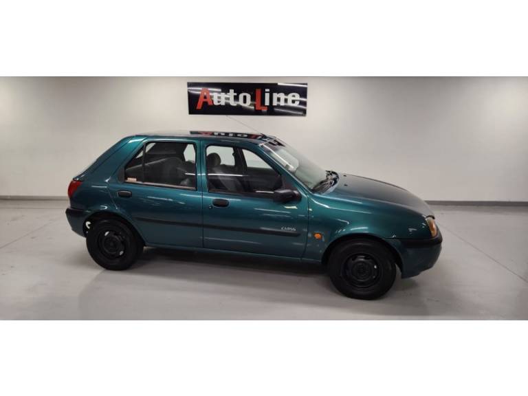 FORD - FIESTA - 2000/2009 - Verde - R$ 18.990,00