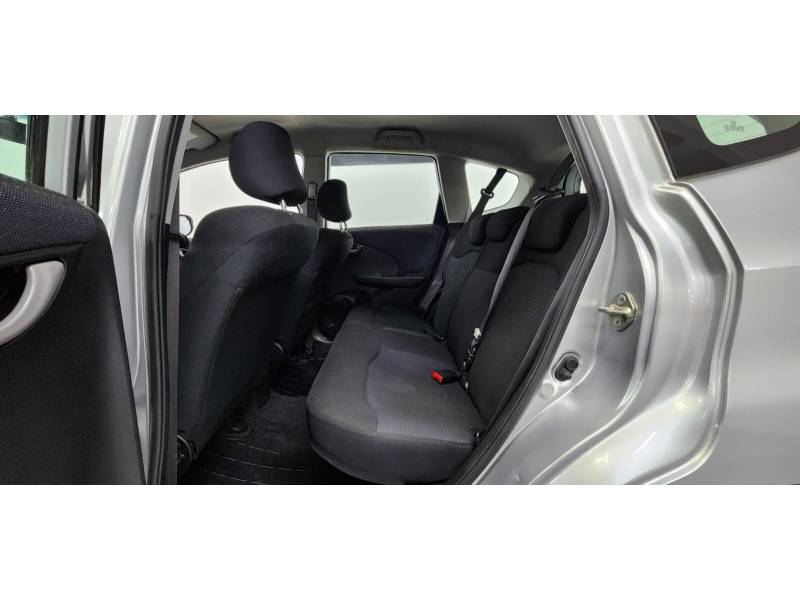 HONDA - FIT - 2011/2011 - Prata - R$ 47.900,00