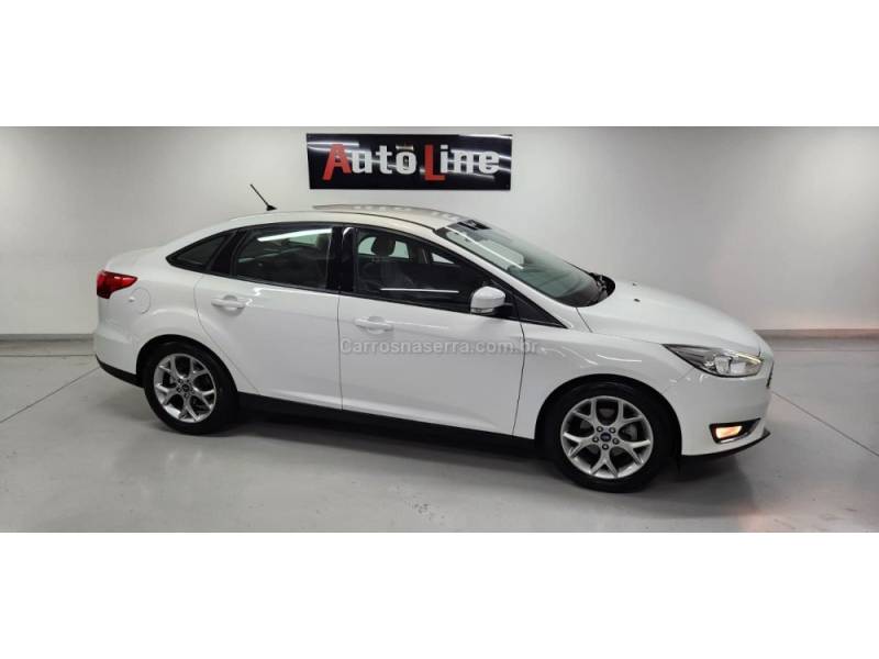 FORD - FOCUS - 2019/2019 - Branca - R$ 64.900,00