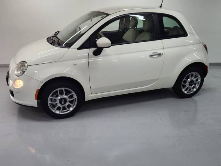 FIAT - 500 - 2012/2012 - Branca - R$ 42.900,00