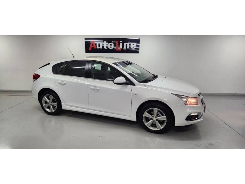 CHEVROLET - CRUZE - 2016/2016 - Branca - R$ 75.900,00