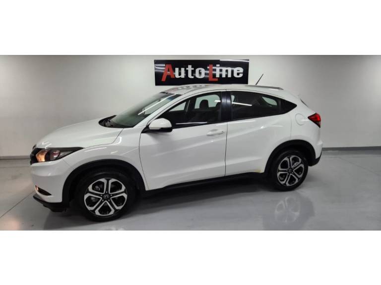 HONDA - HR-V - 2016/2017 - Branca - R$ 87.990,00