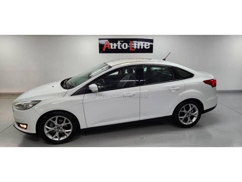 FORD - FOCUS - 2019/2019 - Branca - R$ 64.900,00