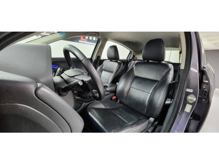 HONDA - HR-V - 2017/2017 - Cinza - R$ 93.990,00