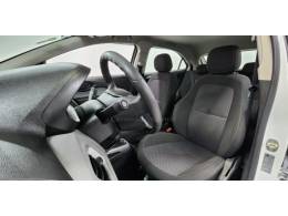 CHEVROLET - ONIX - 2017/2017 - Branca - R$ 59.900,00