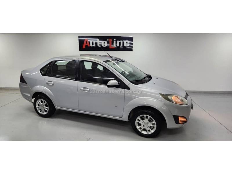 FORD - FIESTA - 2014/2014 - Prata - R$ 39.900,00