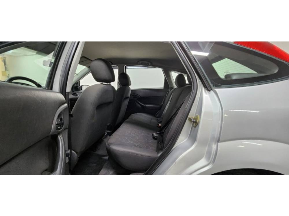 FORD - FOCUS - 2008/2008 - Prata - R$ 29.900,00