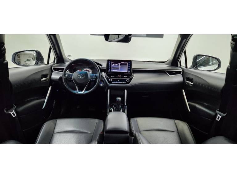 TOYOTA - COROLLA - 2021/2021 - Branca - R$ 142.900,00