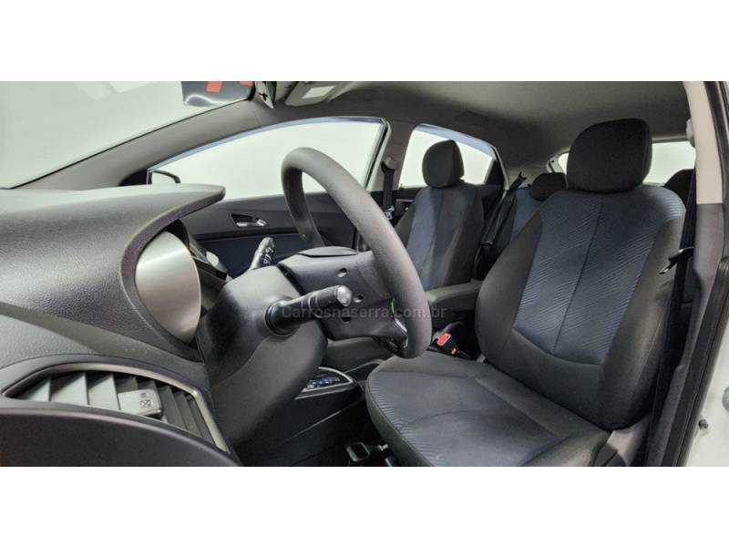 HYUNDAI - HB20 - 2015/2015 - Branca - R$ 57.900,00