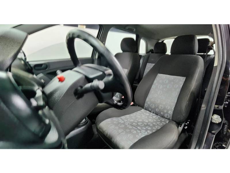 FORD - FIESTA - 2014/2014 - Preta - R$ 36.900,00