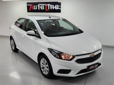 CHEVROLET - ONIX - 2017/2017 - Branca - R$ 59.900,00