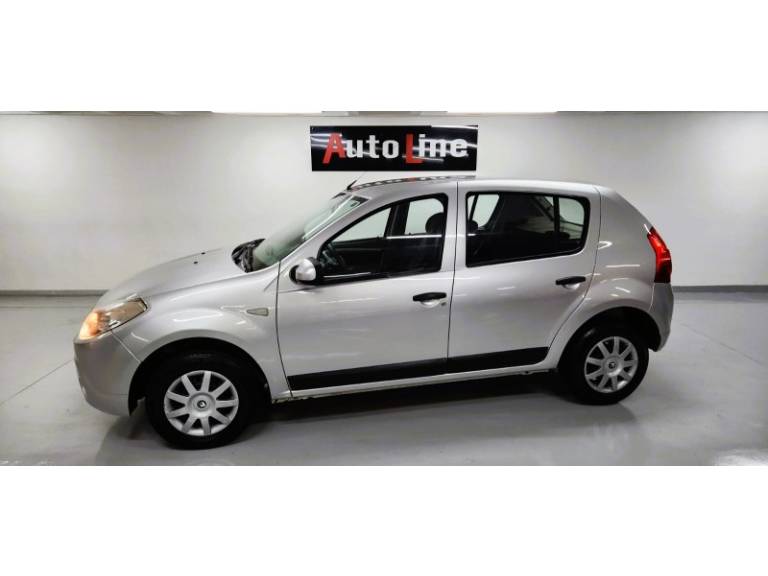 RENAULT - SANDERO - 2011/2011 - Prata - R$ 32.999,00