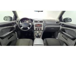 FORD - FOCUS - 2011/2011 - Prata - R$ 40.900,00
