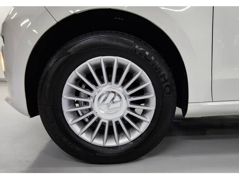 VOLKSWAGEN - UP - 2016/2016 - Branca - R$ 45.900,00