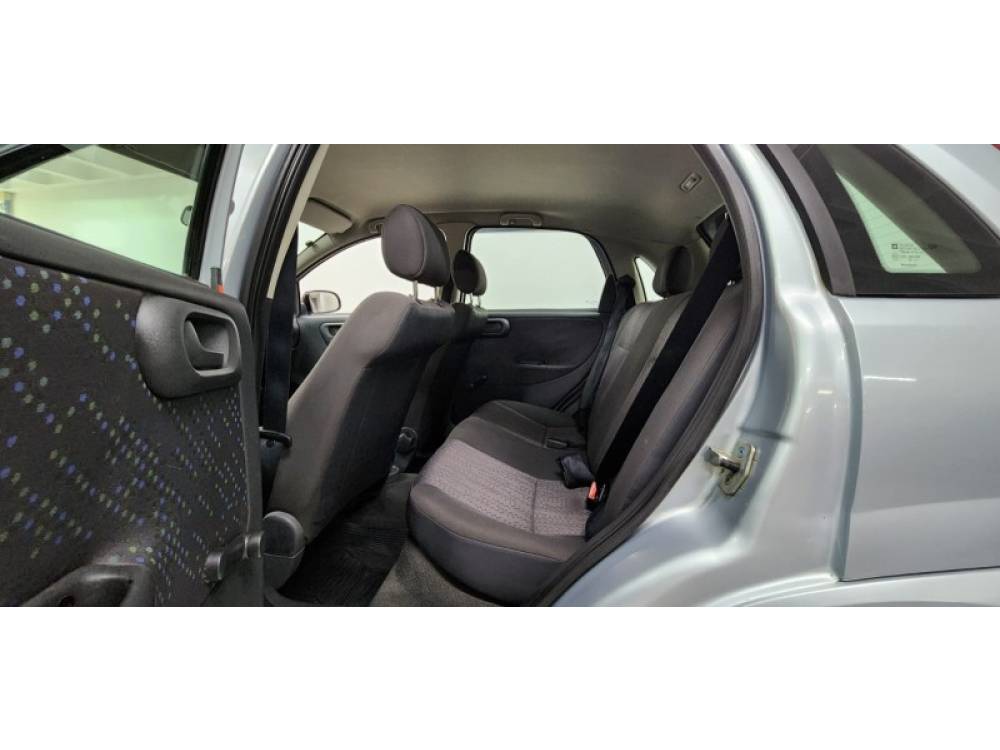 CHEVROLET - CORSA - 2009/2009 - Prata - R$ 28.900,00