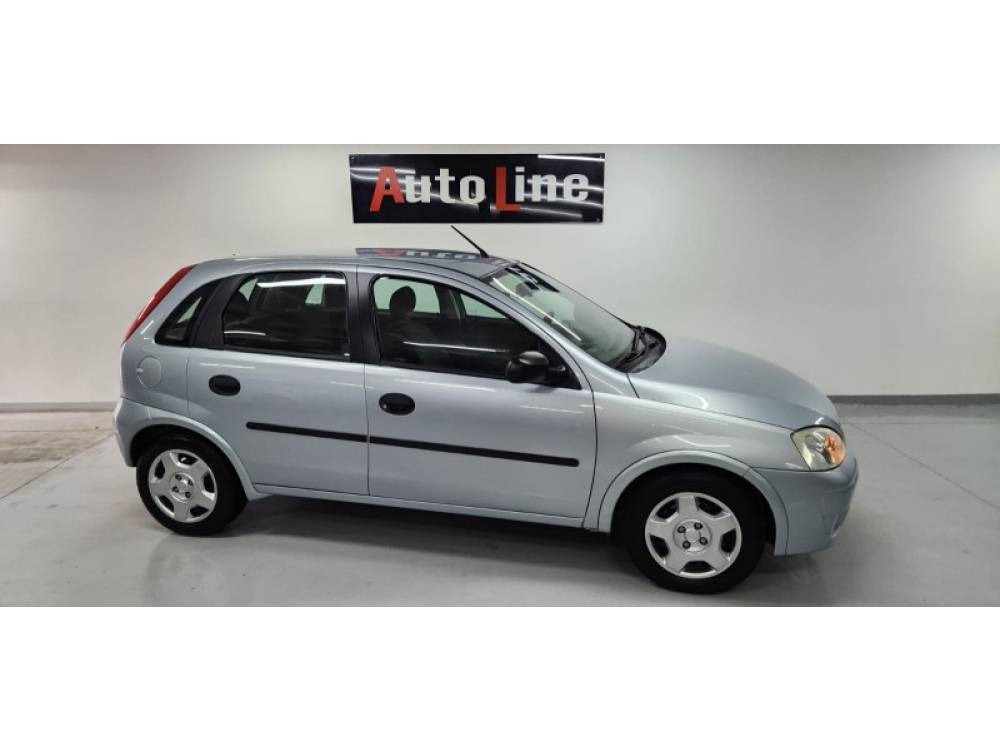 CHEVROLET - CORSA - 2009/2009 - Prata - R$ 28.900,00