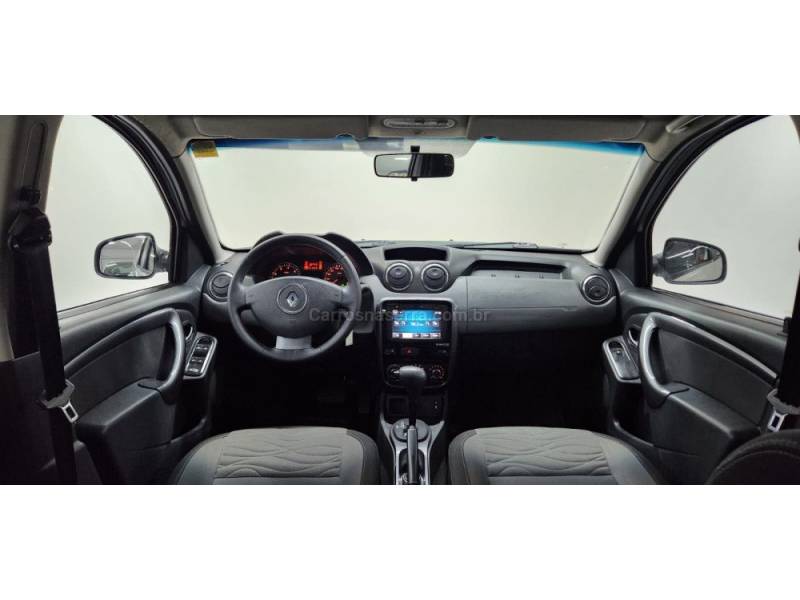 RENAULT - DUSTER - 2015/2015 - Branca - R$ 59.900,00