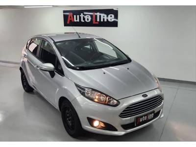 FORD - FIESTA - 2017/2017 - Prata - R$ 55.900,00