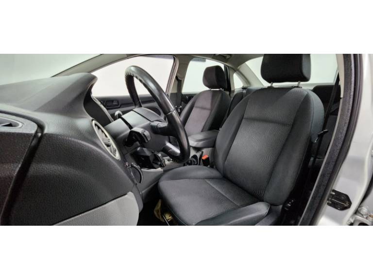 FORD - FOCUS - 2013/2013 - Prata - R$ 45.900,00