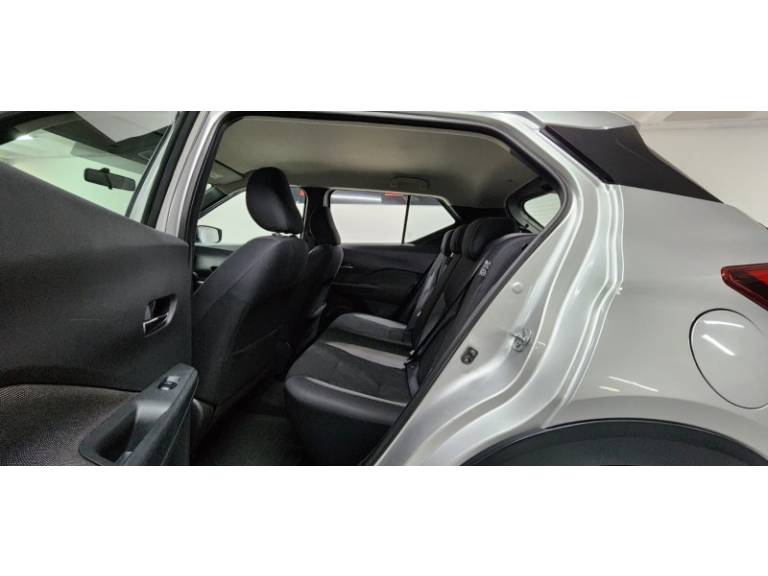 NISSAN - KICKS - 2018/2018 - Prata - R$ 87.900,00