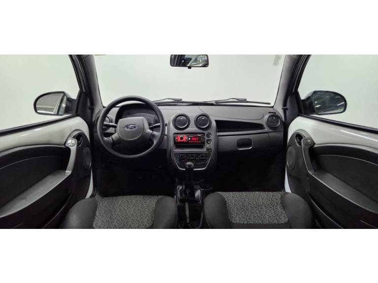 FORD - KA - 2012/2012 - Branca - R$ 27.999,00