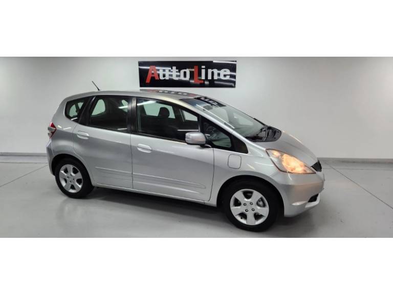 HONDA - FIT - 2011/2011 - Prata - R$ 47.900,00
