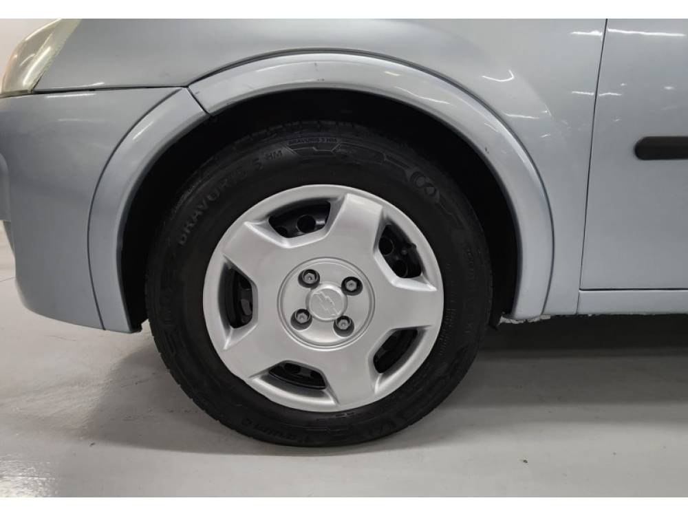 CHEVROLET - CORSA - 2009/2009 - Prata - R$ 28.900,00